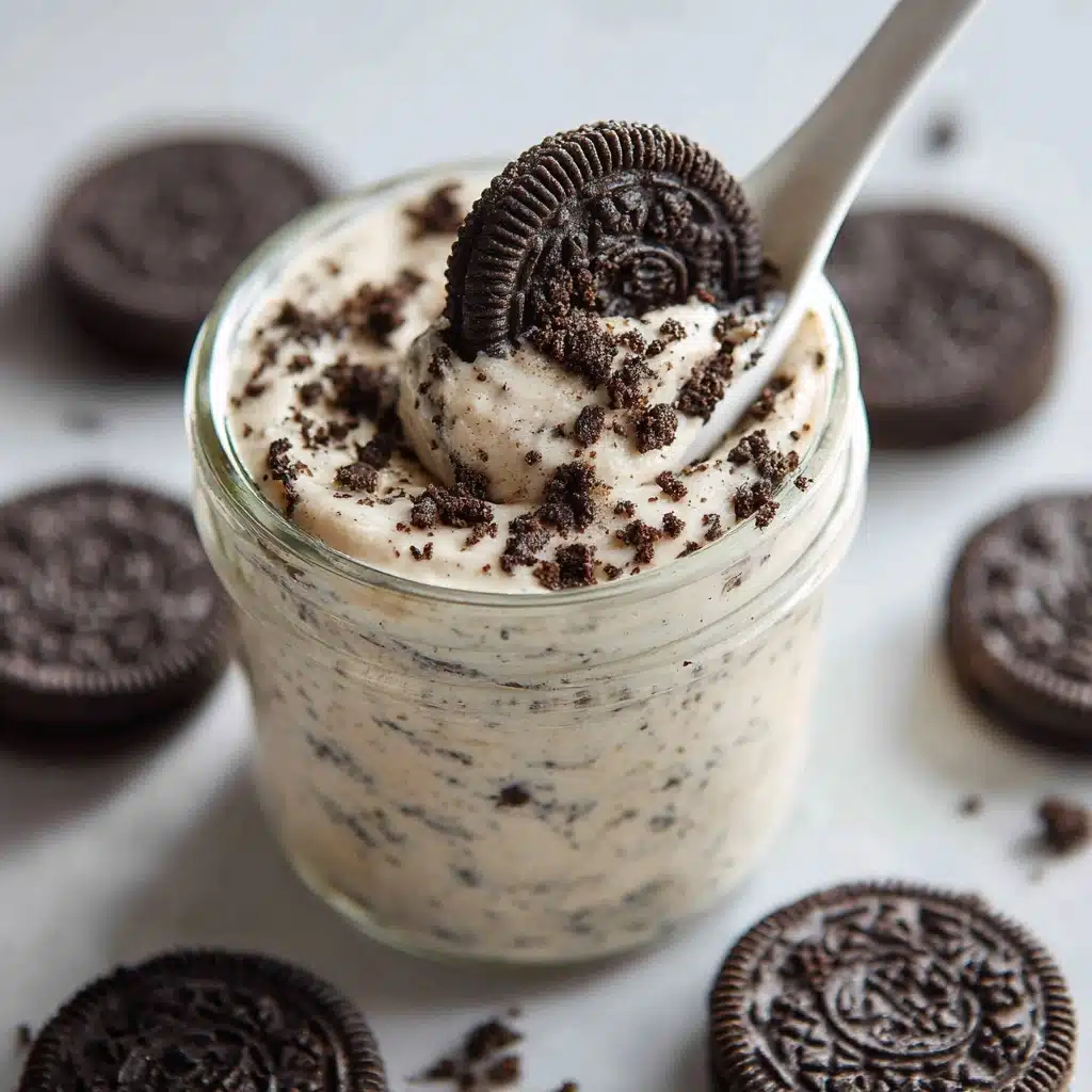 Delicious Cookies and Cream Frosting Recipe - Recipe Image