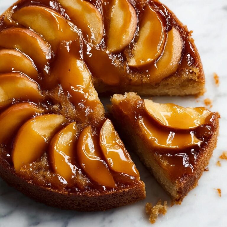 Caramel Apple Upside Down Cake: Autumn’s Sweetest Indulgence Recipe