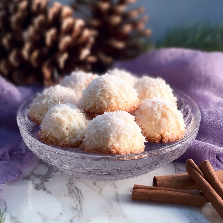 Kokosmakronen: Irresistibly Chewy Coconut Delights Recipe